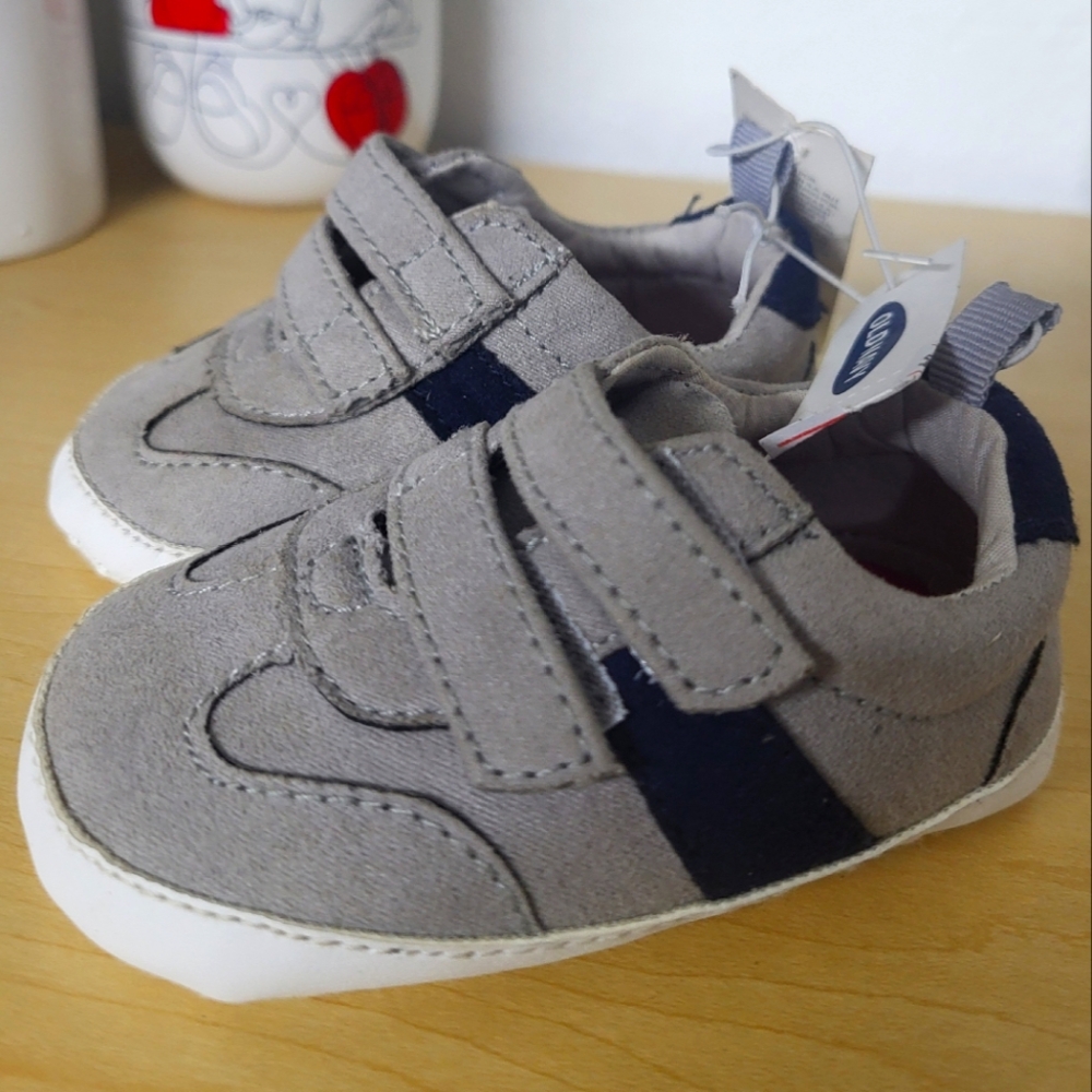Infant Old Navy Gray and Navy Shoe 3-6m